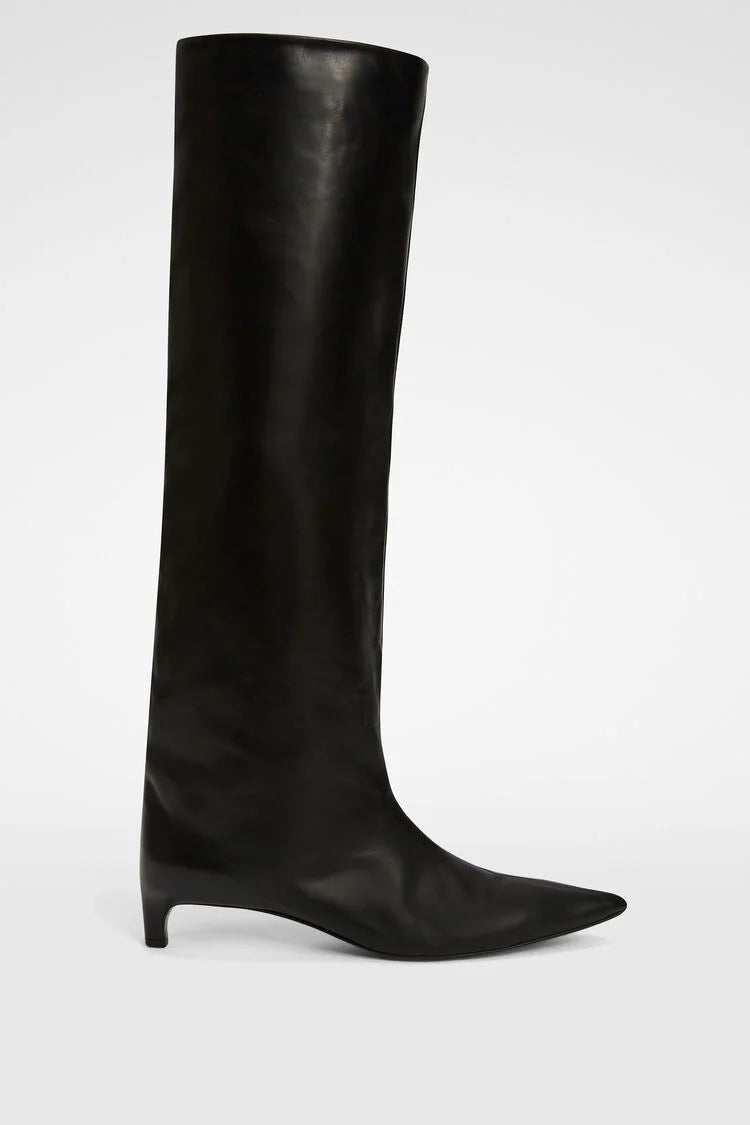 Knee Boot