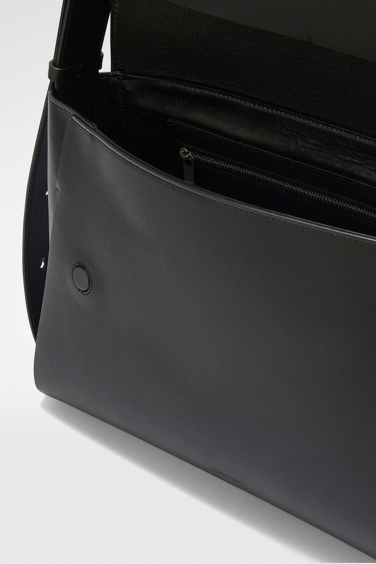 Envelope Messenger Medium