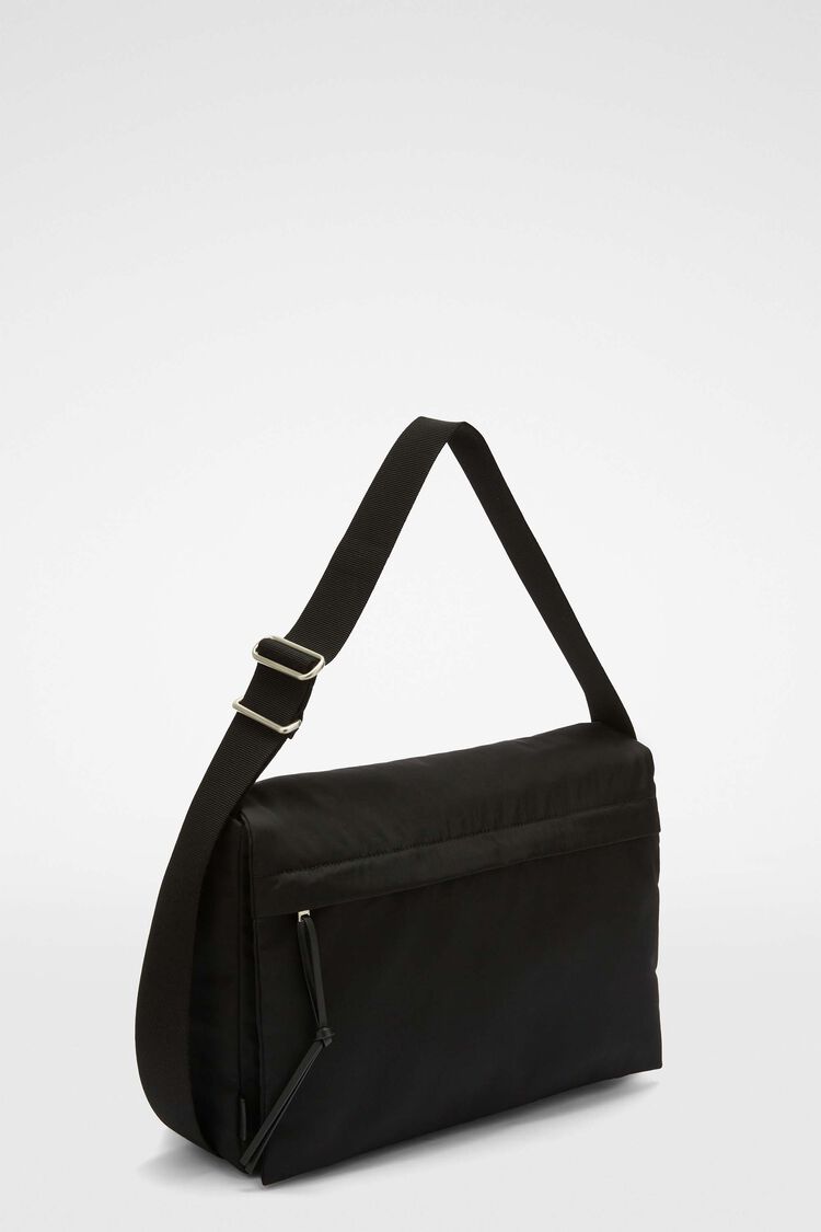 Soft Messenger Large